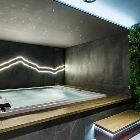Wellness Svornost فندق هاراشوف
