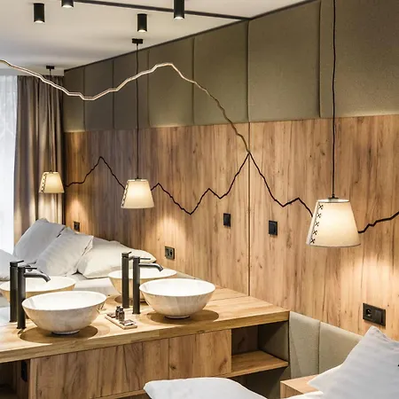 Wellness Svornost هاراشوف